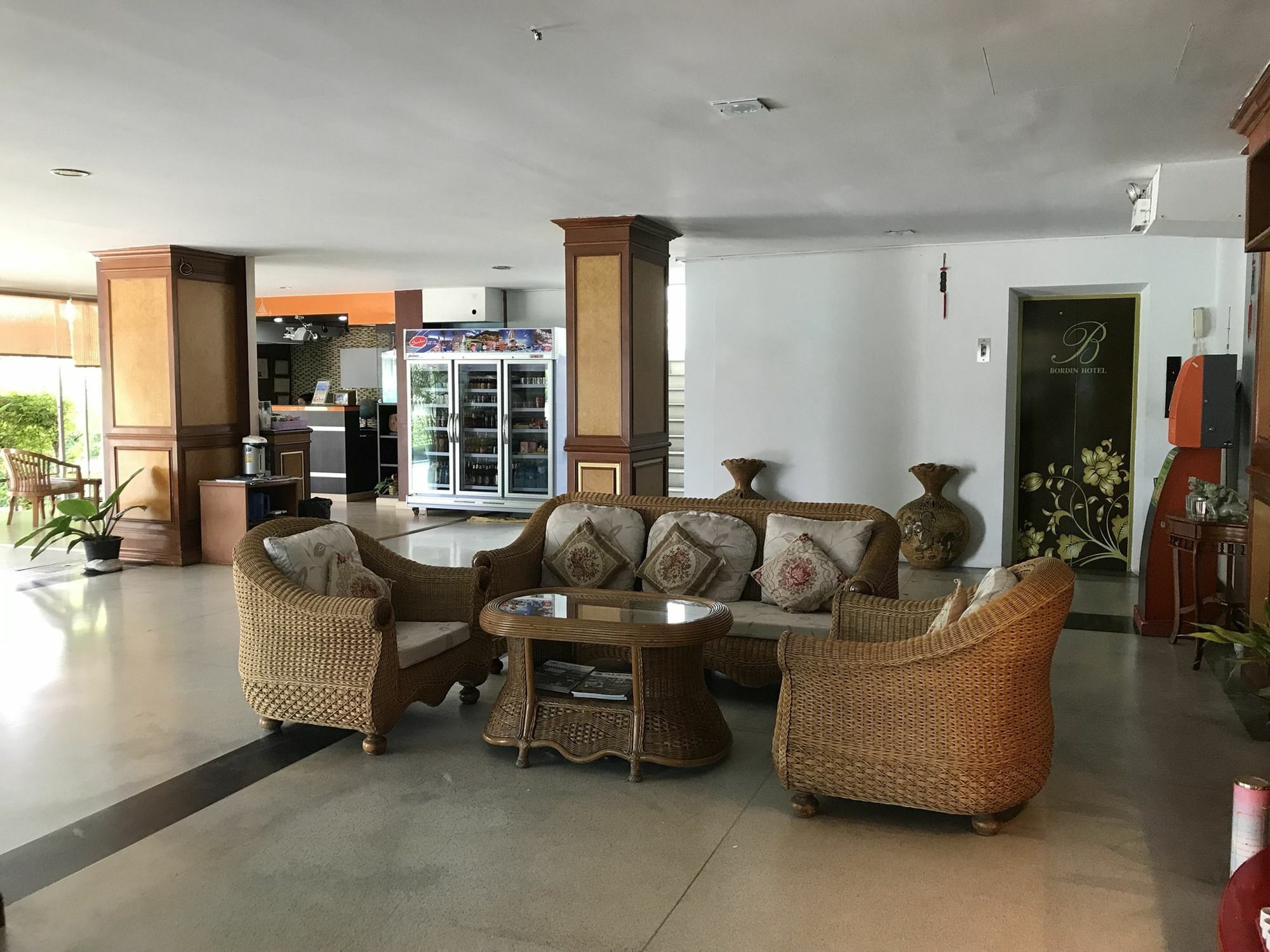 Bordin Hotel Ubon Ratchathani Exterior foto